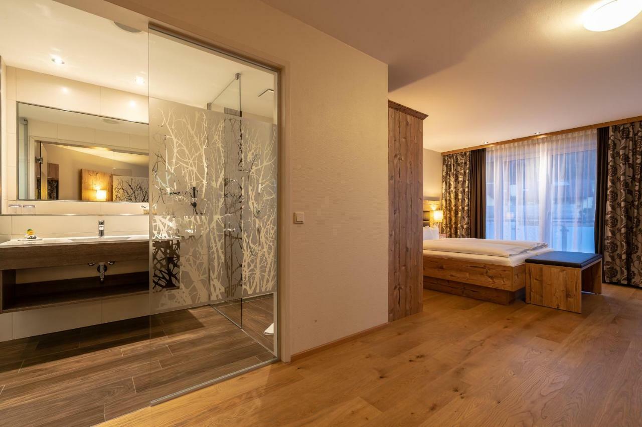 Hotel Dirsch Wellness & Spa Resort Emsing Exterior foto
